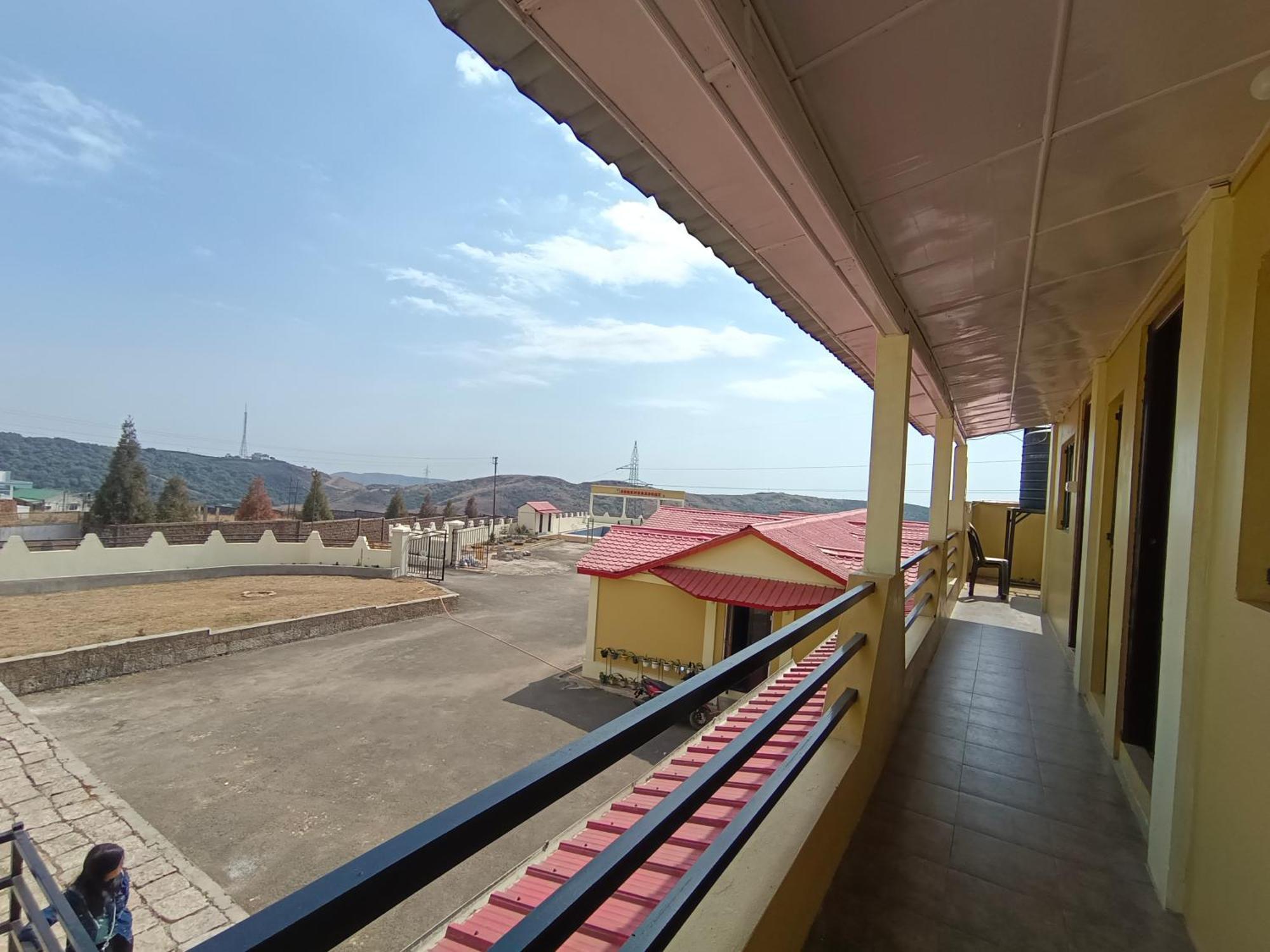Serene Resort Cherrapunji Eksteriør billede